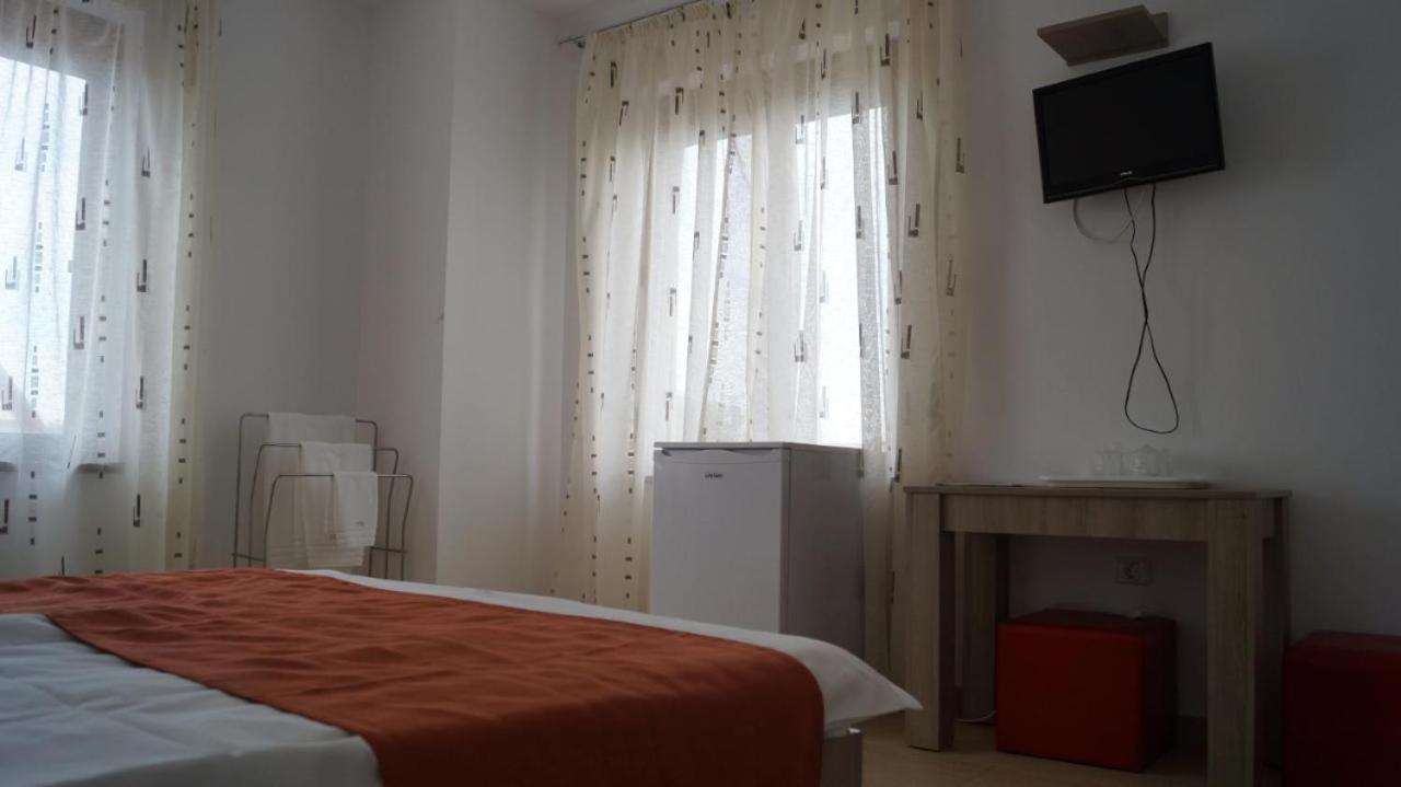 Hotel Bourbon Vama Veche Zewnętrze zdjęcie